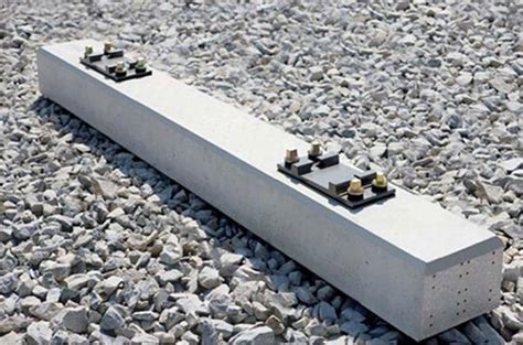 Infografic flux lucrări înlocuire traverse lemn cu traverse beton