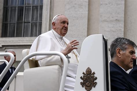 Infografic: cronologia deciziilor papei Francisc privind iertarea avortului
