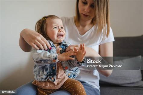 copil mic spunand mama