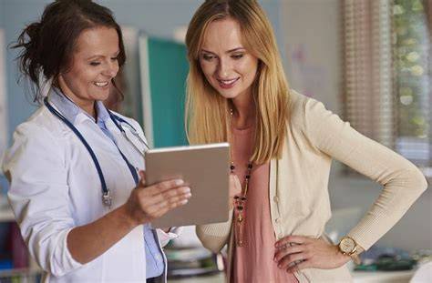 Infografic: relatie IMC, fertilitate si riscuri obstetrice
