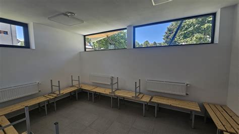 Sală de naștere echipată