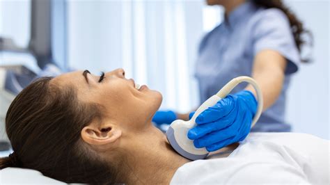 Diagnoza si monitorizarea herniilor ombilicale în sarcină: ecografie si consult chirurgical