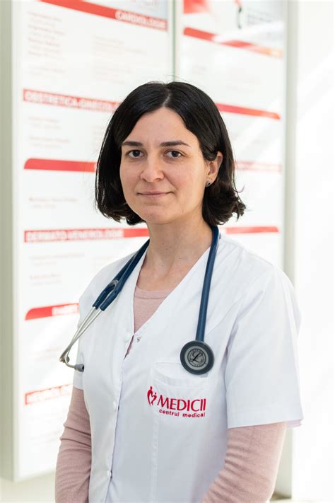 echipa medicala pediatrica