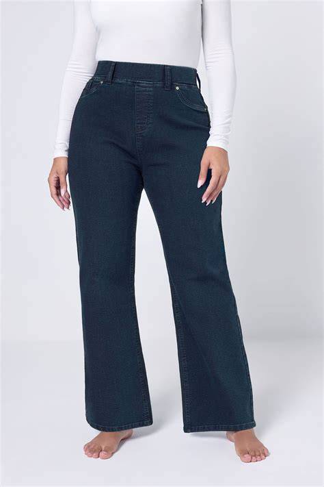 Infografic: croiuri principale pentru gravide (straight, wide leg, jegging, dressy)