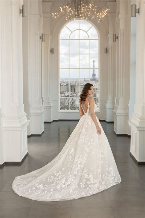 colectii rochii de mireasa