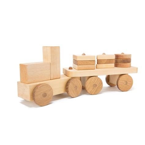 Exemple de jucarii din lemn pentru bebelusi