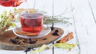 Prepararea ceaiului Rooibos