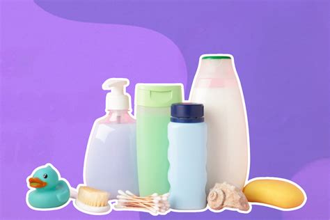 Bagajul bebelușului: scutece, hăinuțe și produse de igienă