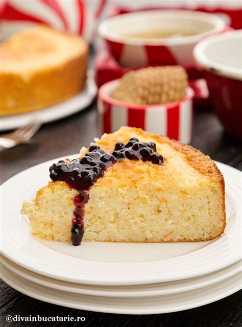 Ingrediente pentru budinca de orez cu lapte de cocos si afine