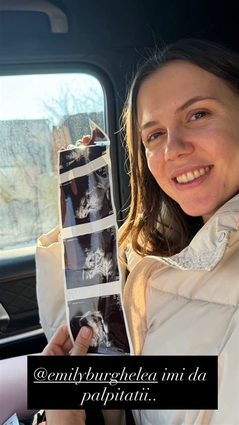 Părinte cu bebeluș la ecografie