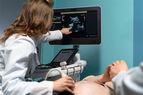 Ultrasonografie: Poziția cefalică (capul în jos)