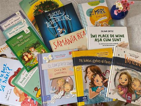 Copii citind cărți în limba română