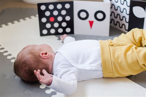 jocuri pentru stimularea dezvoltării bebelușului