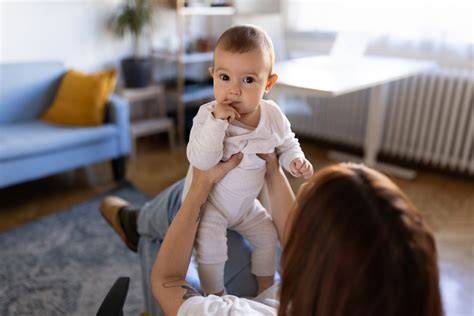 Foto de familie în așteptarea unui copil