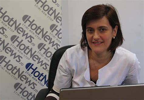 Interviu foto cu Dr. Miruna Georgescu în cabinet
