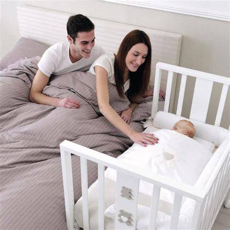 Infografic: Comparația pătuț co-sleeper vs. pătuț independent