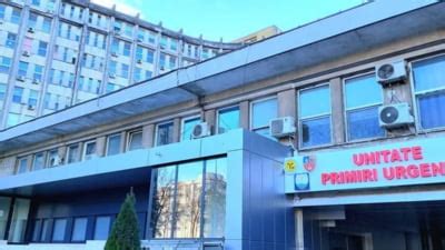 Fotografie cu mesajul de la intrarea Spitalului Budimex