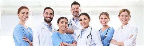 Imagine: echipa medicala Tarbus Medical in sala de consultație