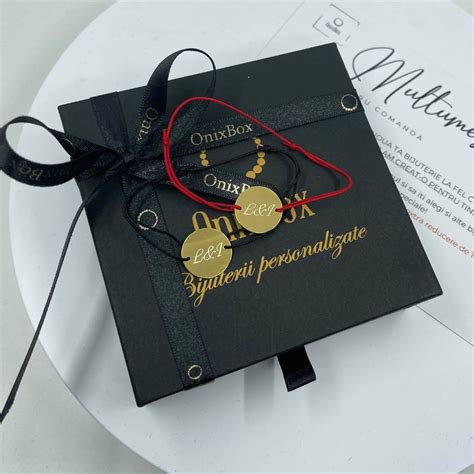 Idei de cadouri amuzante pentru cupluri