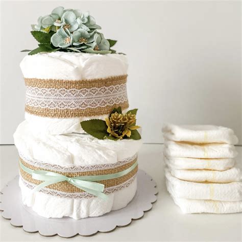 Exemplu de tort din scutece cu tematică de iarnă