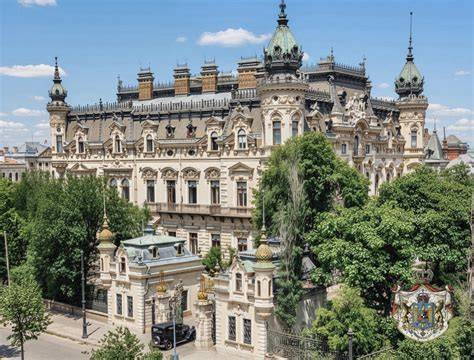 Fotografii cu Palatul Cuza și domeniul Sturdza