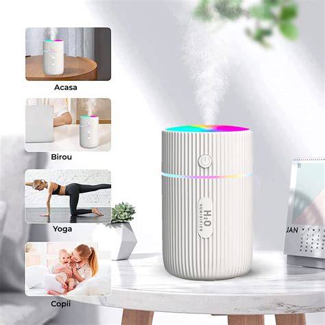 Imagine: situatie tipica a unui copil intr-o camera cu umidificator si lumina de noapte