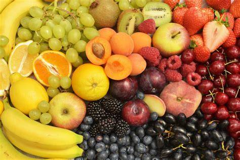Diagramă: echilibrul zilnic în dieta de sarcină (5 porții fructe și legume, 3 porții proteine, 4-5 porții lactate)