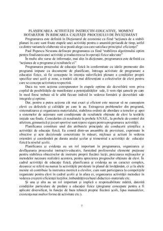 Infografic: Materiale necesare si etapele principale ale realizării hainelor din hârtie pentru bebeluși