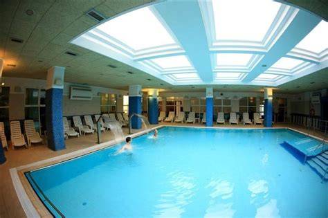 Ursina Health Spa Hotel - piscină interioară cu apă sărată