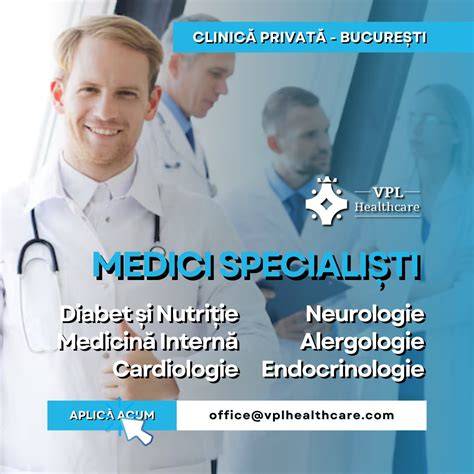 Imaginea unei echipe medicale multidisciplinare intr-un centru privat de chirurgie