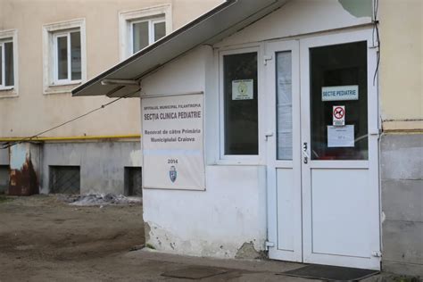 Copil la camera de gardă