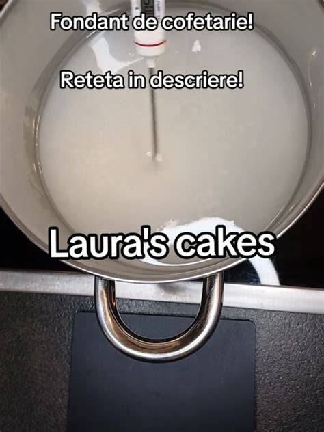 Imagine: fondant gata pentru folosire pe torturi