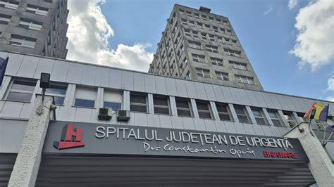 Fațada Spitalului Județean