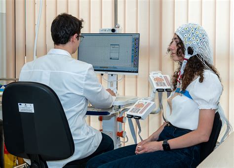 Echipament EEG cu polisomnografie