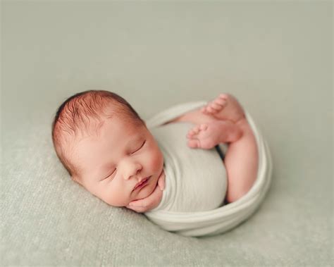 Nou-născut în incubato