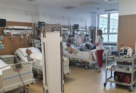 Imagine: planul spatios al Spitalului Județean de Urgență Reșița, cu amplasamentul Staționar I și Secțiile Obstetrică-Ginecologie