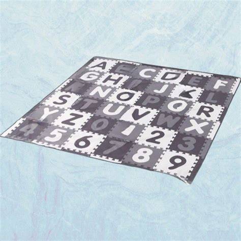 Covoraș anti-murdărigire pentru scaunul de masă bebe Empria: 130x130 cm, țesătură Oxford, ventuze PVC, impermeabil