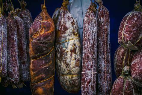 Diagramă: transformarea nitratului în nitriți în carne