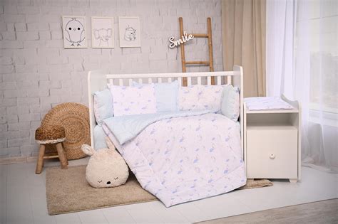 Ilustrație cu diverse tipuri de lenjerie de pat pentru bebeluși