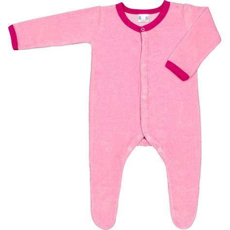Salopeta bebe cu mânecă lungă - imaginea unui bebeluș îmbrăcat într-o salopetă din bumbac organic