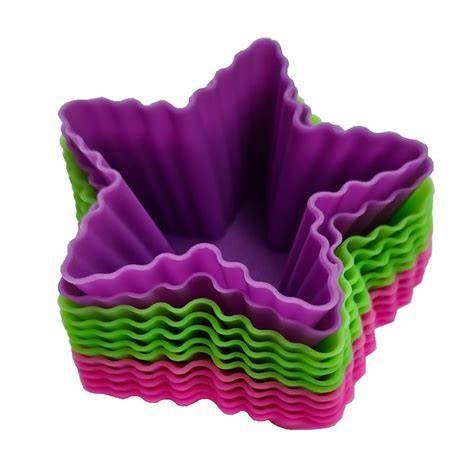 Imagine cu forme din silicon pentru brioșe și tarte