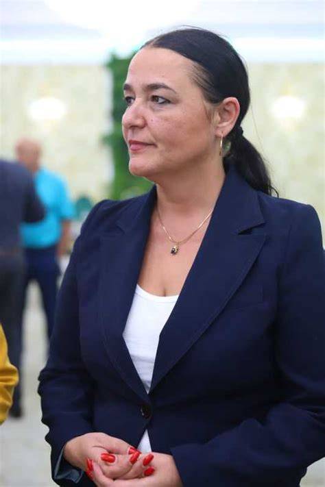 Exemplu de flux documentar în CM