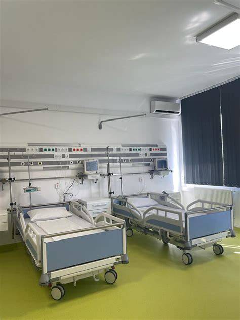 Sistem de alimentare cu gaze medicale și butoane de panică
