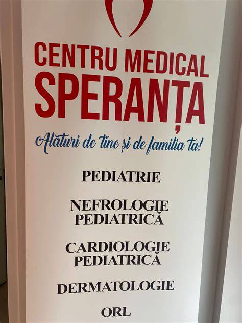 Fotografie: Profesori și membri ai echipei de Pneumologie Pediatrică din Cluj-Napoca