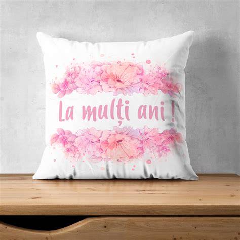 Imagine cu proiectare perne personalizate CEWE