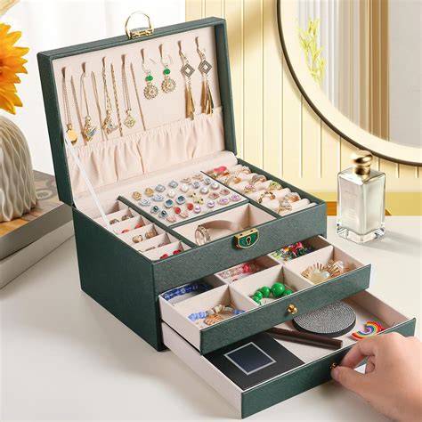 organizers-jukki-velvet.jpg