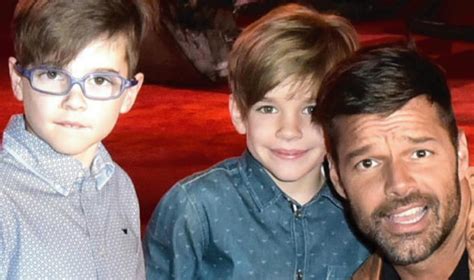 Ricky Martin cu gemenii săi Matteo și Valentino