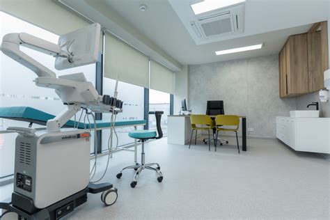 Fotografie clinica Artoptic echipa si interior