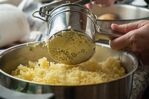 Procesul de gătire al dovleceelui pentru piure
