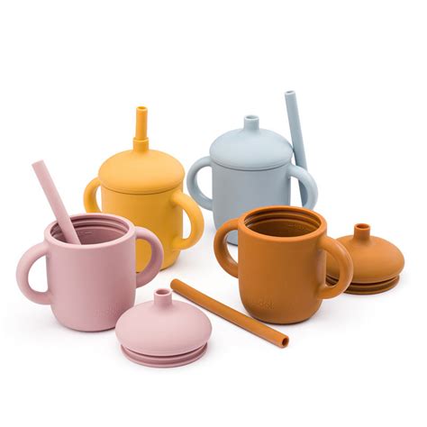 Tipuri de căni pentru bebeluși: cu pai, cu cioc, pahar deschis